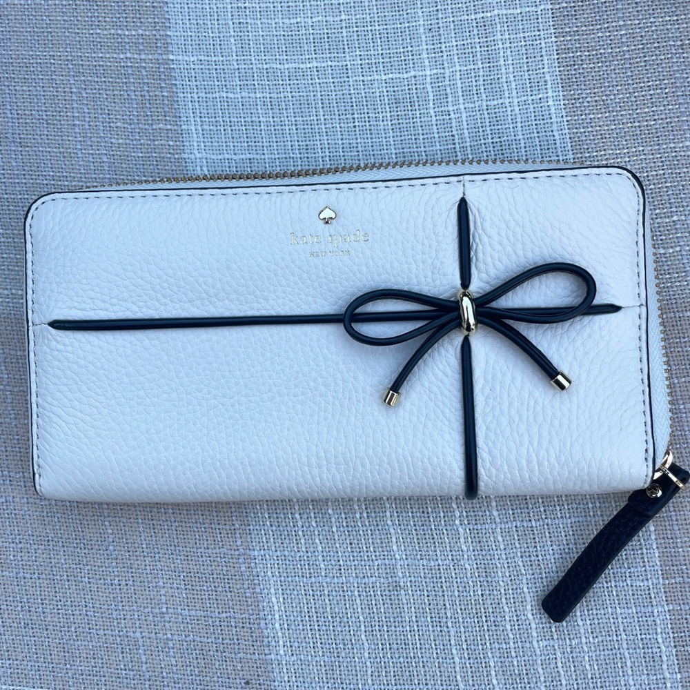 Kate Spade White Wallet with Black Bow Detail
